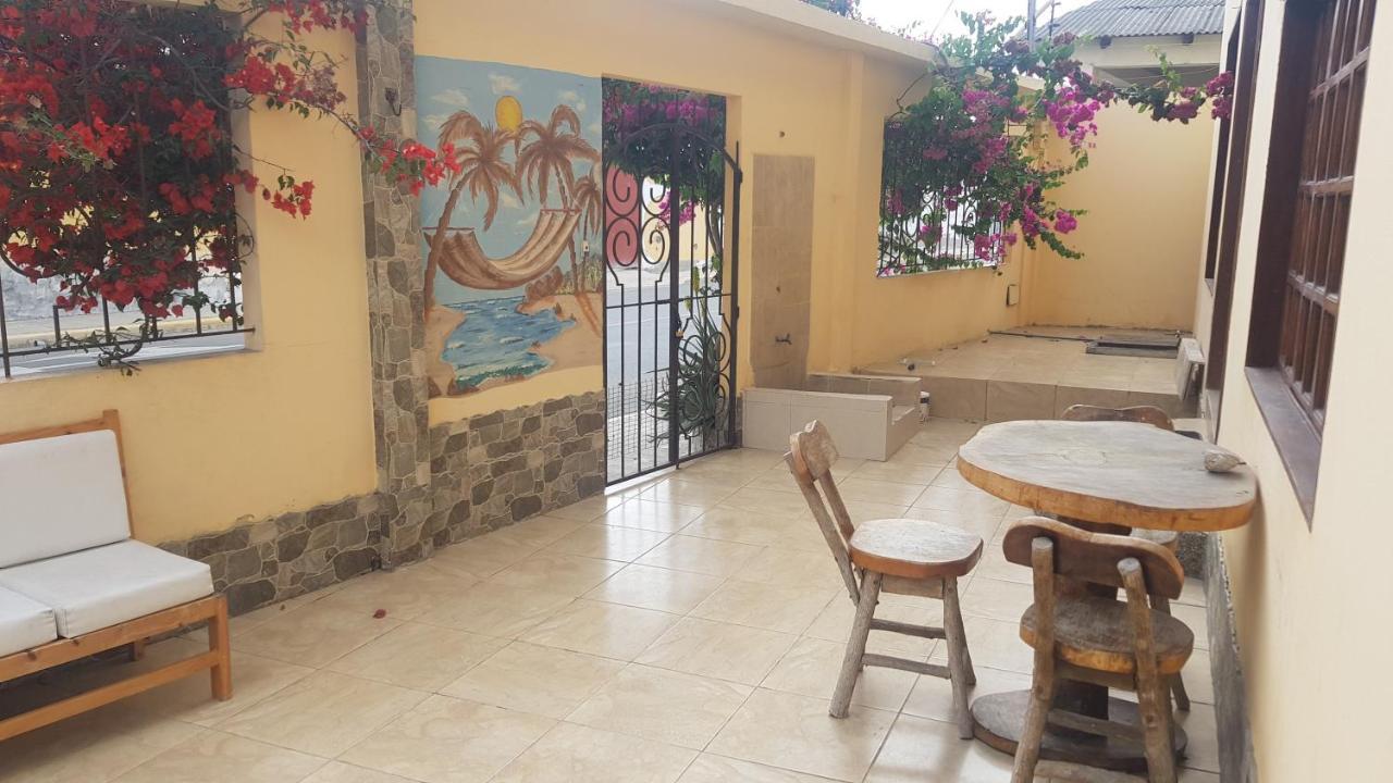 Chaqana Hostel Salinas  Exteriör bild
